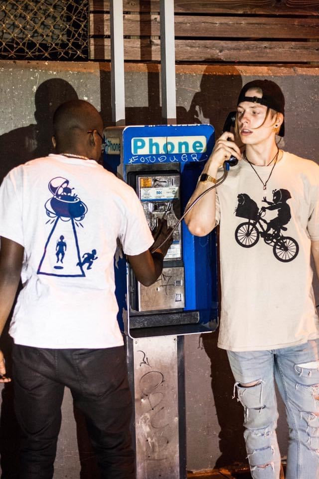 Phone Home Tee [Sand]